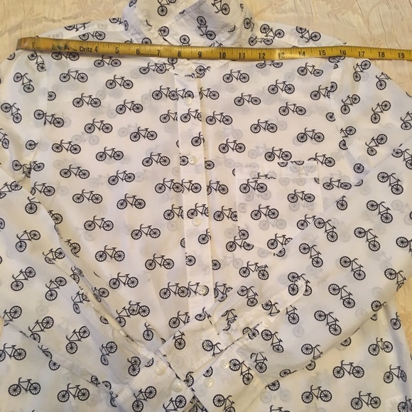 Liz Claiborne button up shirt bike print - Picture 3 of 7